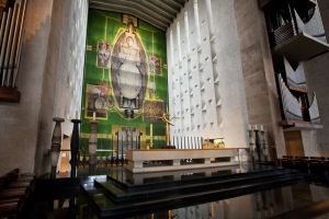 coventry cathedral 16 sm.jpg